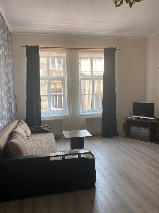 2 Bedroom On Tomashivskogo Street 7 Apartment Lviv